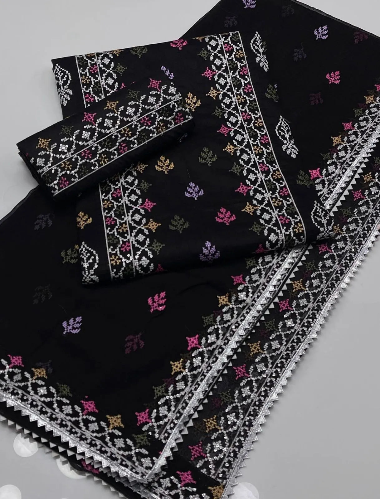 Pure lawn embroidered dress 3 pc